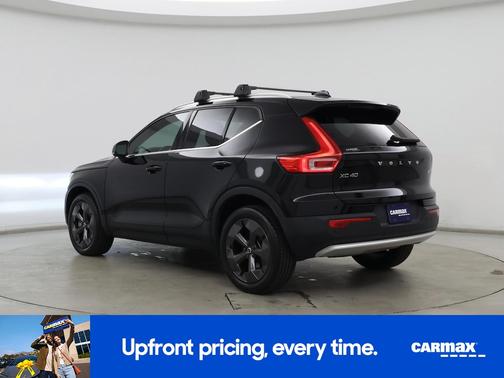 2023 Volvo XC40 B5 Plus Bright Theme