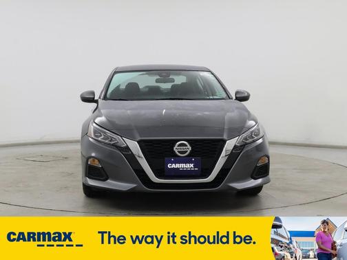 2022 Nissan Altima SV