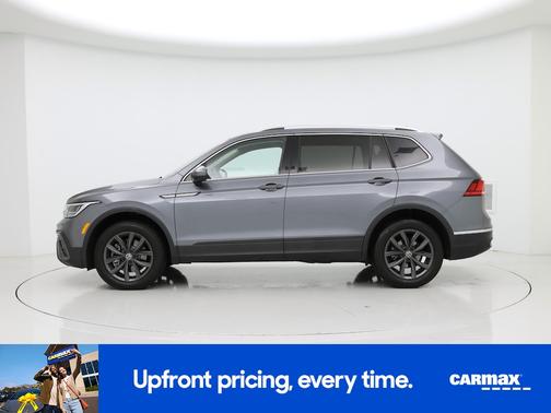 Gray 2023 Volkswagen Tiguan SE