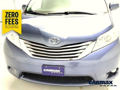 Blue 2016 Toyota Sienna XLE Premium