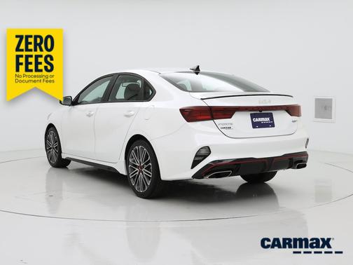 White 2022 Kia Forte GT