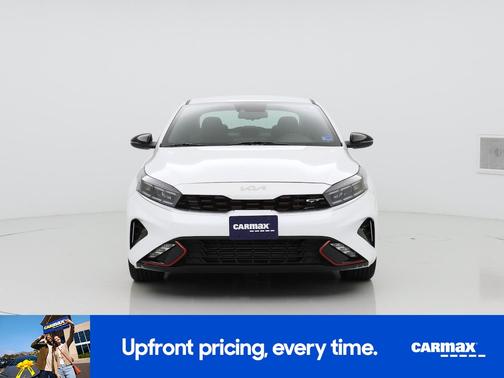 White 2022 Kia Forte GT