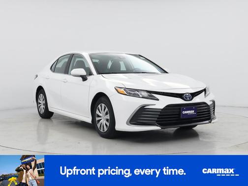White 2024 Toyota Camry Hybrid LE