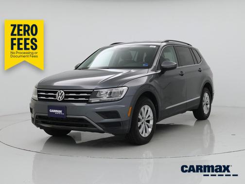 Gray 2018 Volkswagen Tiguan SE