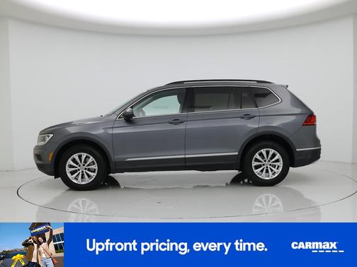 Gray 2018 Volkswagen Tiguan SE