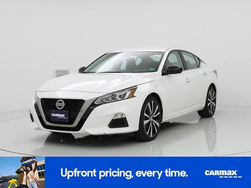 2022 Nissan Altima SR