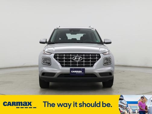 2022 Hyundai VENUE SEL