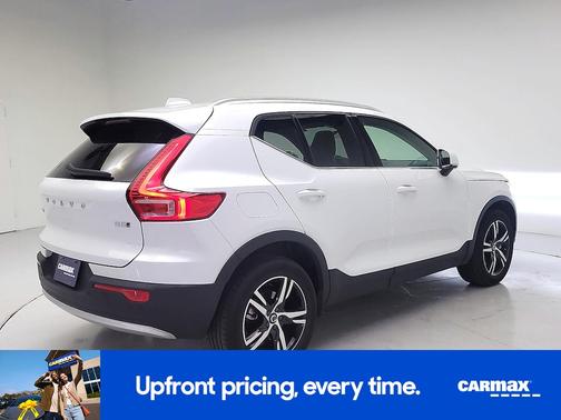 White 2023 Volvo XC40 B5 Plus Bright Theme