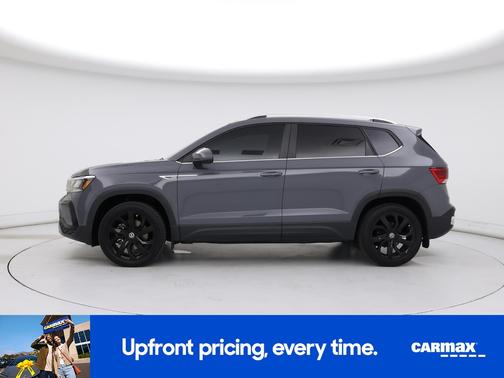 Gray 2023 Volkswagen Taos SE