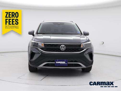 Gray 2023 Volkswagen Taos SE