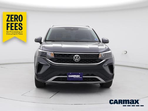 Gray 2023 Volkswagen Taos SE