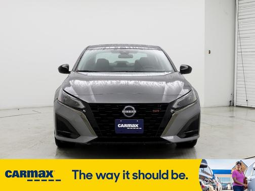 2023 Nissan Altima SR