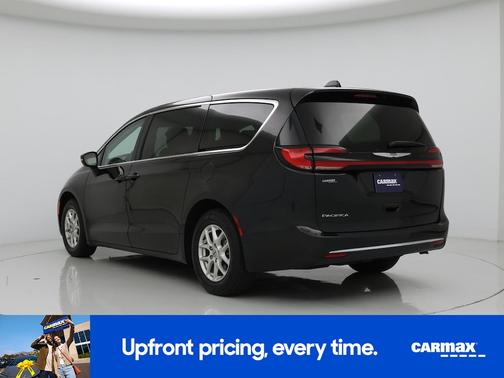 Black 2023 Chrysler Pacifica Touring L