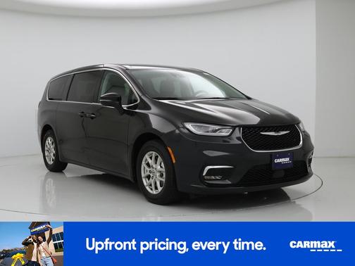 Black 2023 Chrysler Pacifica Touring L