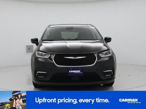 Black 2023 Chrysler Pacifica Touring L