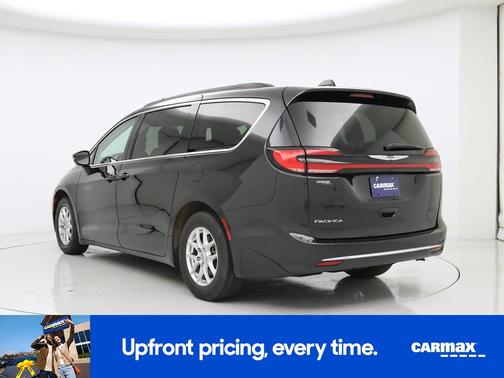 Black 2022 Chrysler Pacifica Touring L