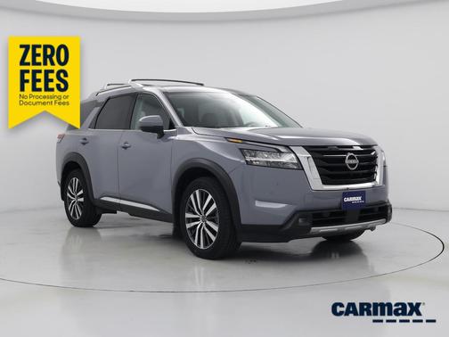 Gray 2022 Nissan Pathfinder Platinum