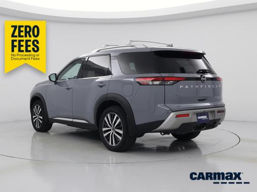 Gray 2022 Nissan Pathfinder Platinum