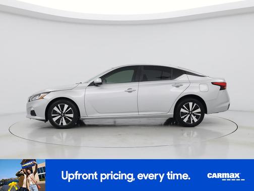Silver 2022 Nissan Altima SV