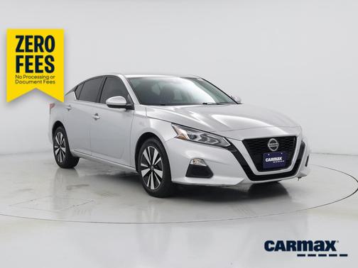Silver 2022 Nissan Altima SV