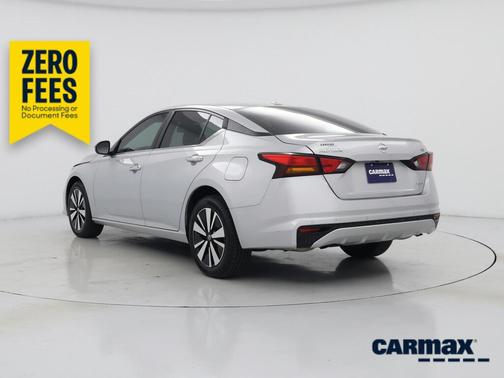 Silver 2022 Nissan Altima SV