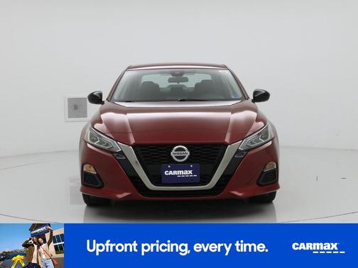 Burgundy 2021 Nissan Altima SR