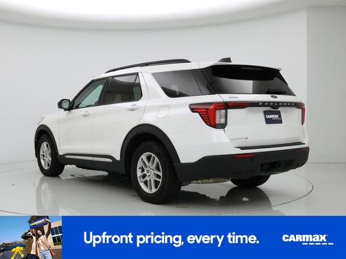 White 2025 Ford Explorer Active