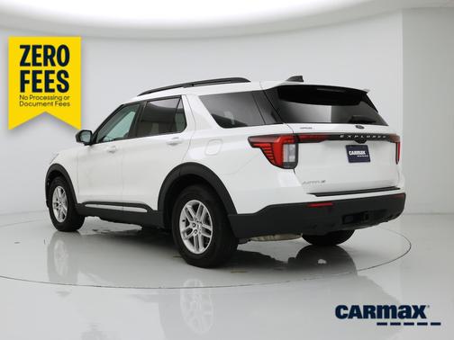 White 2025 Ford Explorer Active