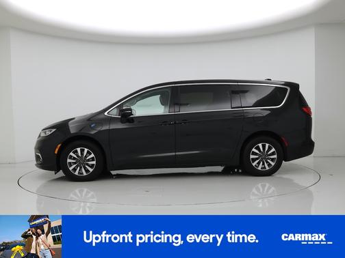 Black 2023 Chrysler Pacifica Hybrid Touring L