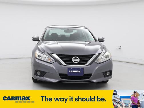 2016 Nissan Altima SV