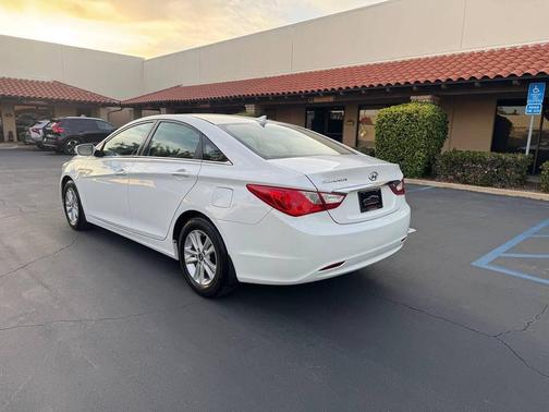 Shimmering White 2013 Hyundai SONATA GLS
