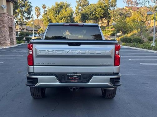Sterling Gray Metallic 2025 Chevrolet Silverado 1500 Custom