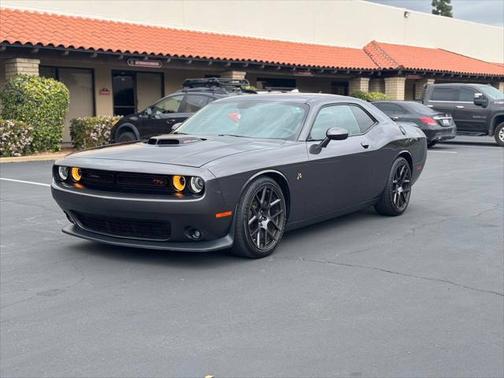 2016 Dodge Challenger R/T Scat Pack