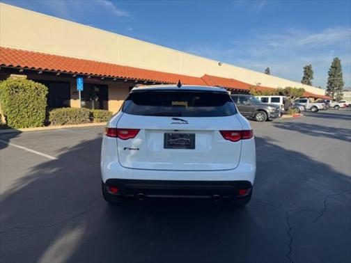 2019 Jaguar F-PACE 25t Premium