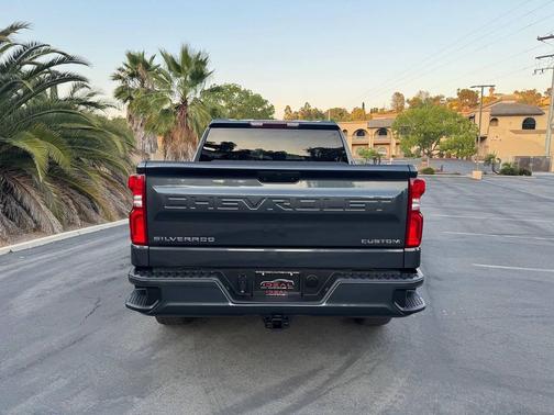 2021 Chevrolet Silverado 1500 Custom