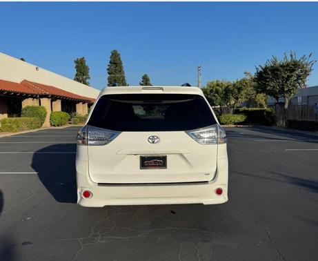 2017 Toyota Sienna SE Premium
