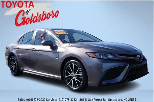 2024 Toyota Camry SE