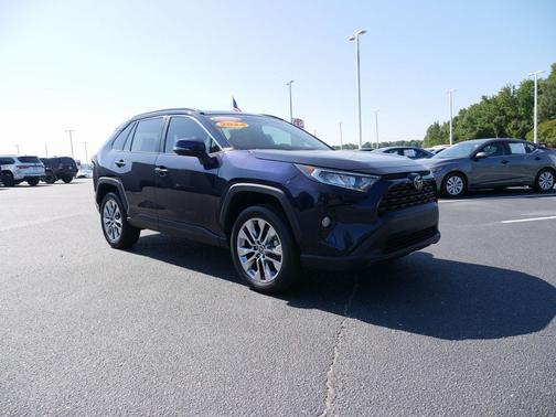 2021 Toyota RAV4 XLE Premium