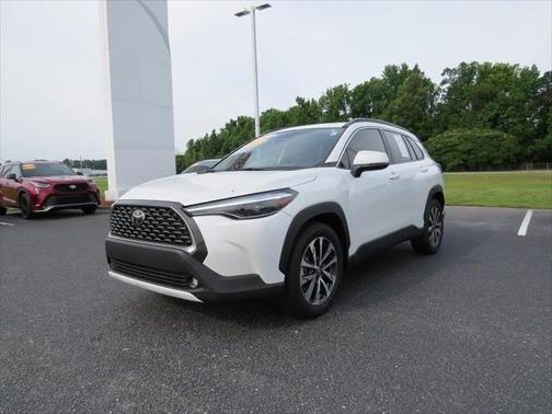 2023 Toyota Corolla Cross XLE