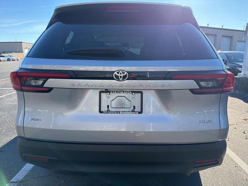 2025 Toyota Grand Highlander XLE