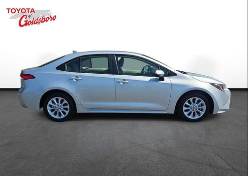 Classic Silver Metallic 2022 Toyota Corolla LE