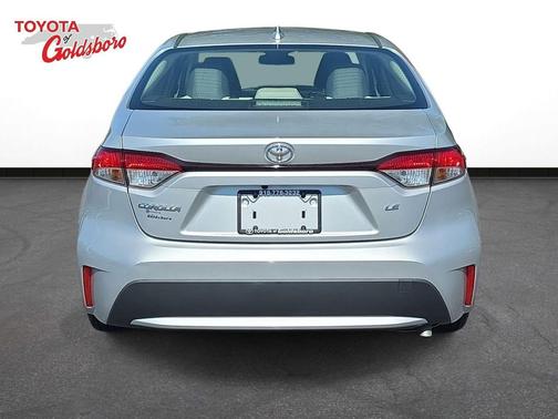 Classic Silver Metallic 2022 Toyota Corolla LE