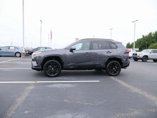 2023 Toyota RAV4 Hybrid SE