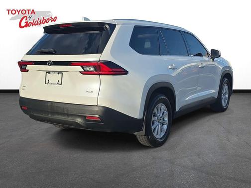 Pear 2025 Toyota Grand Highlander XLE