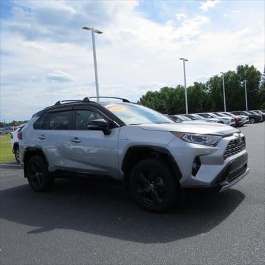 2021 Toyota RAV4 Hybrid SE