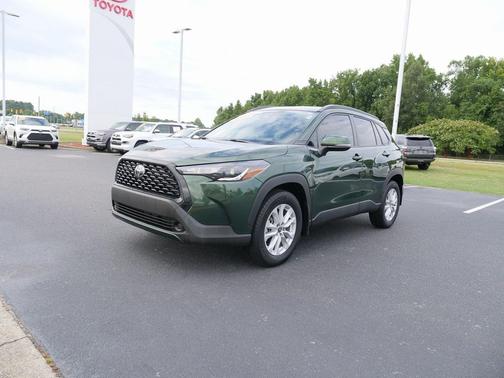 2024 Toyota Corolla Cross LE