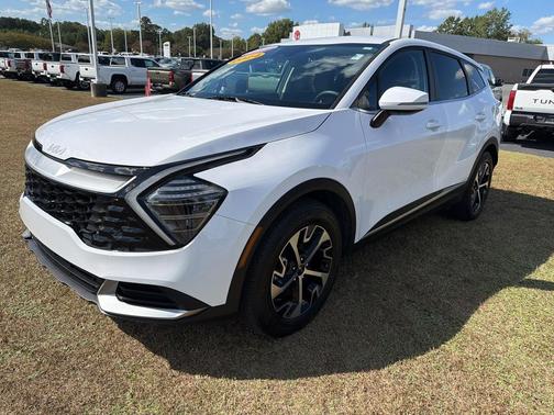 2024 Kia Sportage EX