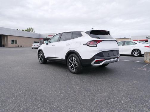 2024 Kia Sportage EX