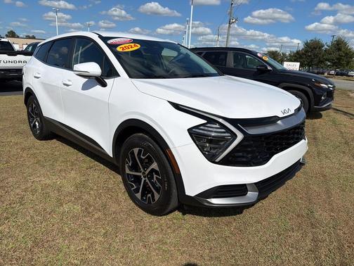 2024 Kia Sportage EX