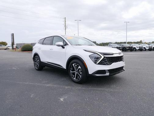 2024 Kia Sportage EX